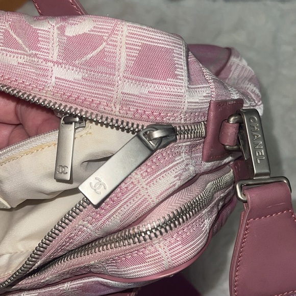 ππ Stunning Pink Chanel Nylon Canvas Crossbody/Tote Bag NOT THE BEAUTY LINE - Picture 11 of 15